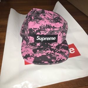 Supreme digital camo pink
